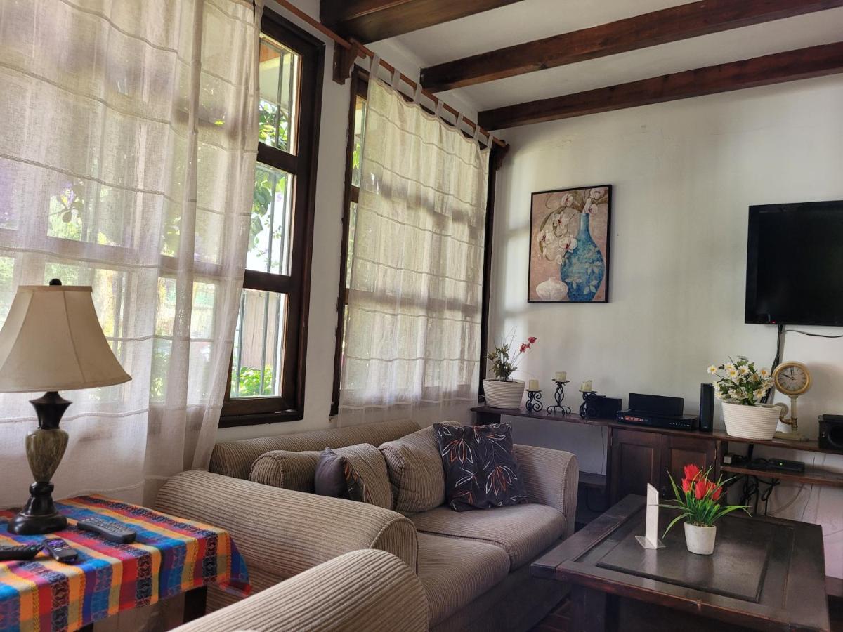 Villas Santa Ana-Ricardo Antigua Εξωτερικό φωτογραφία