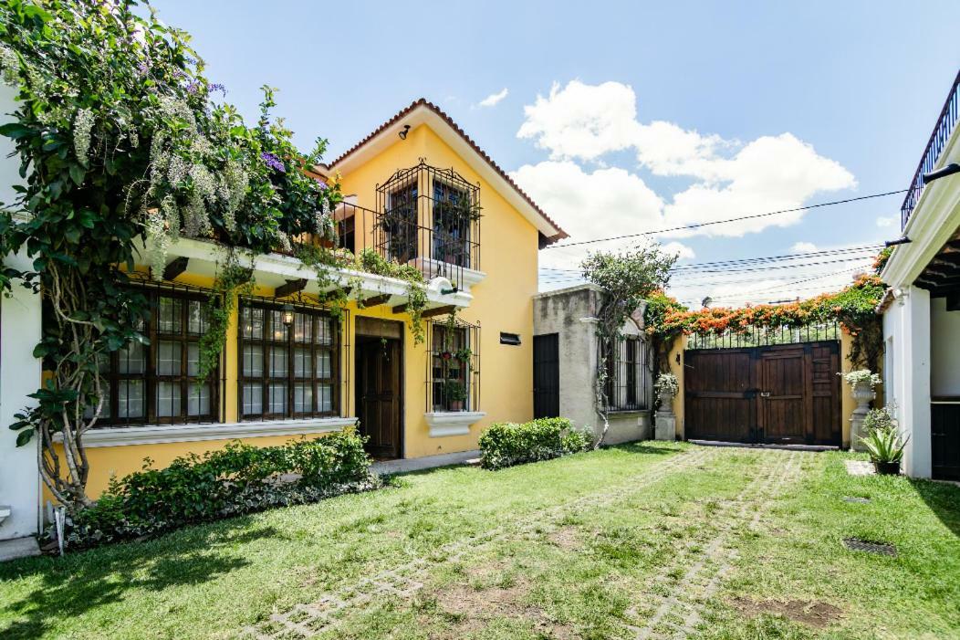 Villas Santa Ana-Ricardo Antigua Εξωτερικό φωτογραφία