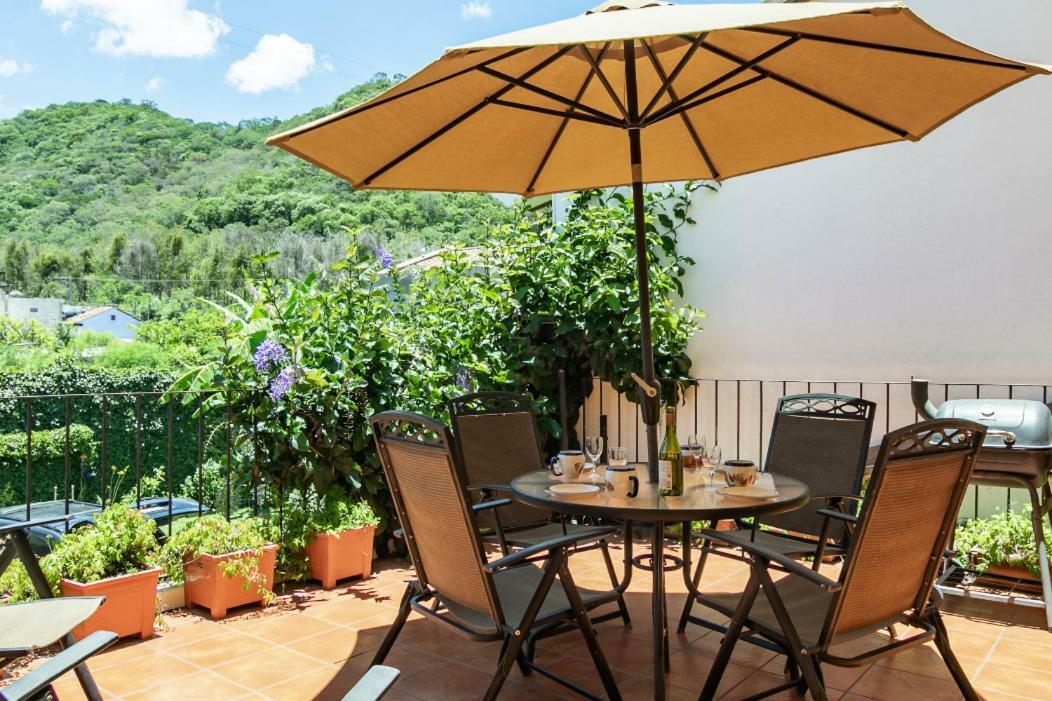 Villas Santa Ana-Ricardo Antigua Εξωτερικό φωτογραφία