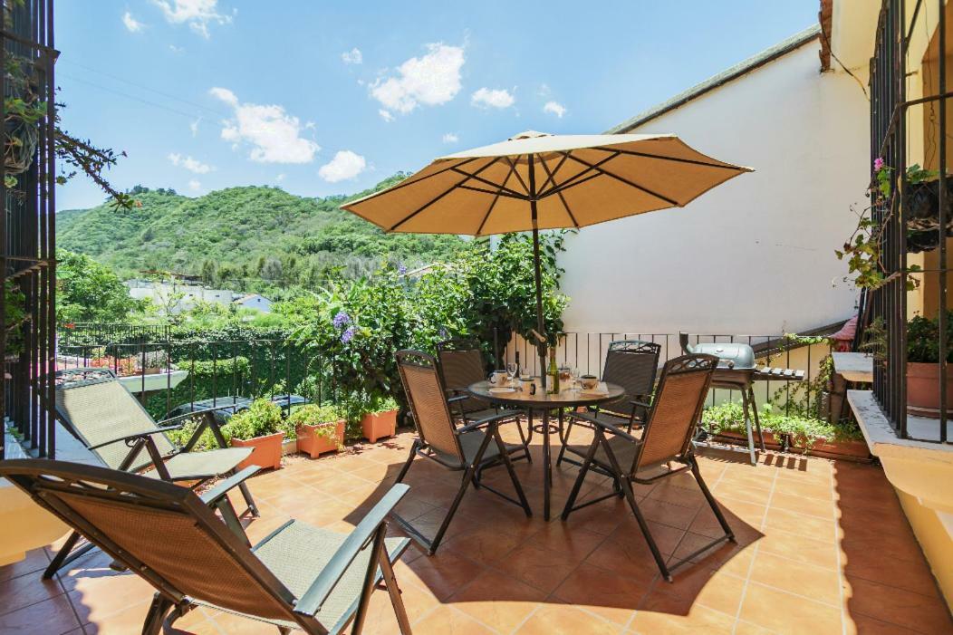 Villas Santa Ana-Ricardo Antigua Εξωτερικό φωτογραφία
